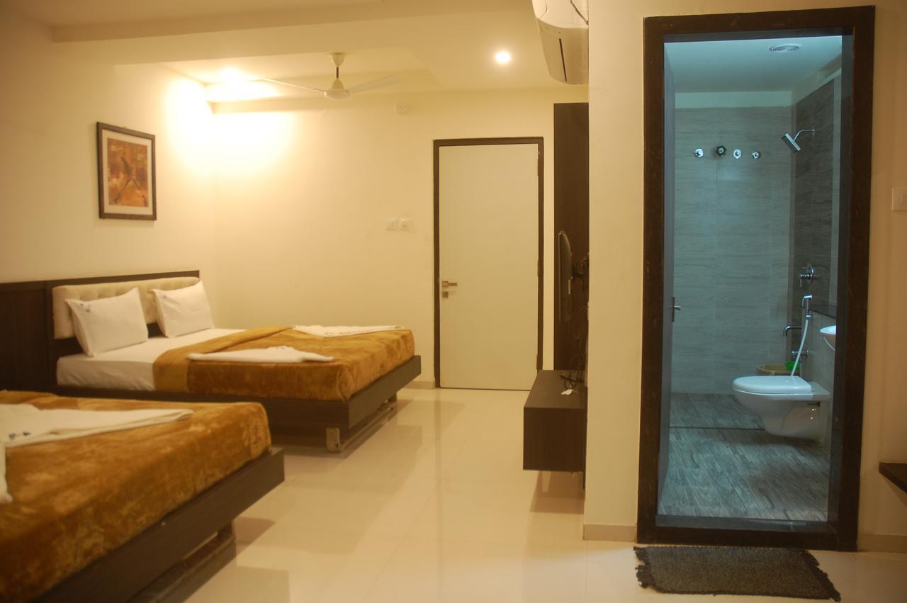 Hotel Swathi Hospet Exterior photo