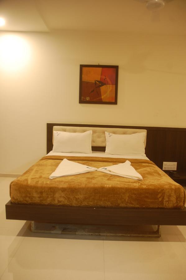 Hotel Swathi Hospet Exterior photo